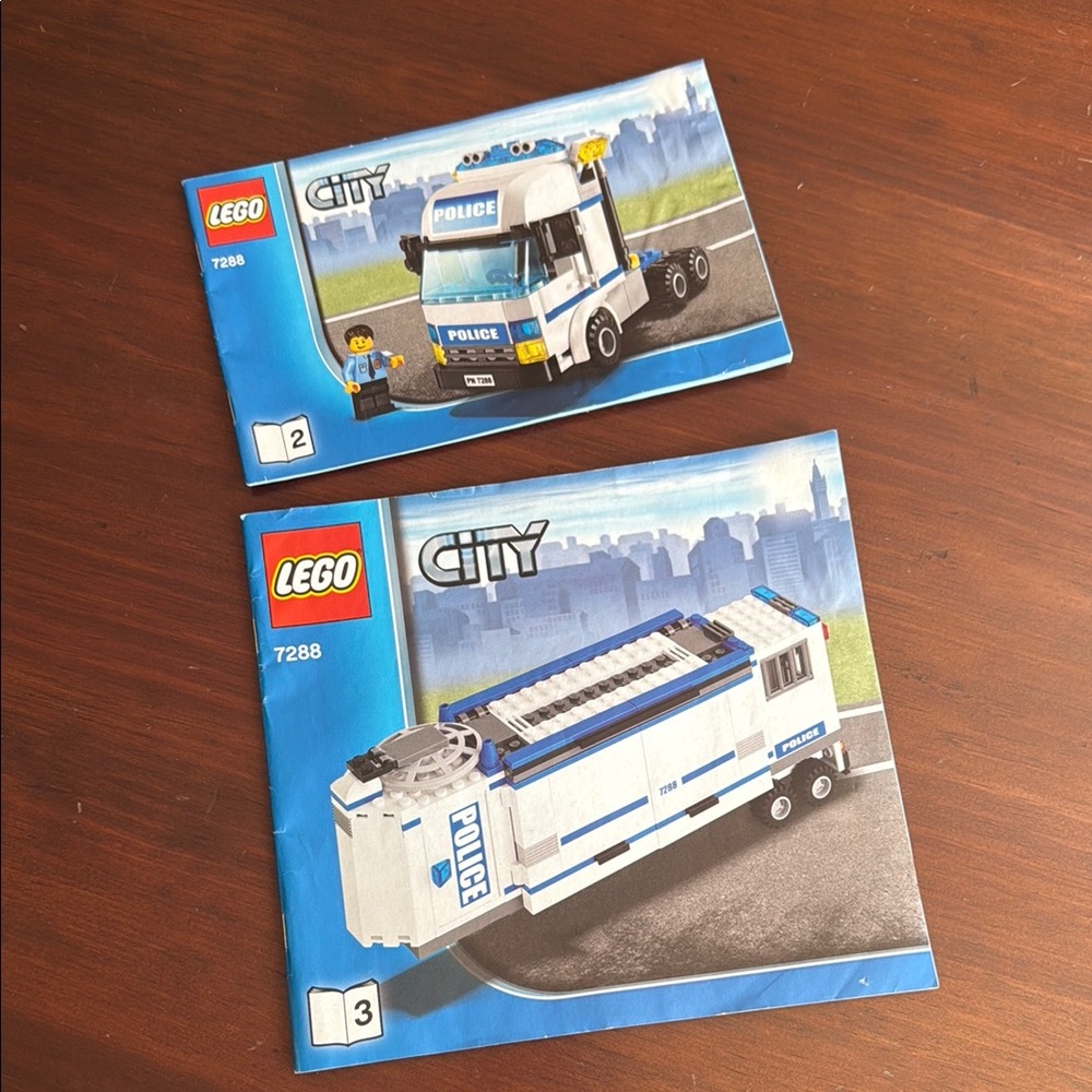 LEGO City Police Truck instruction manual